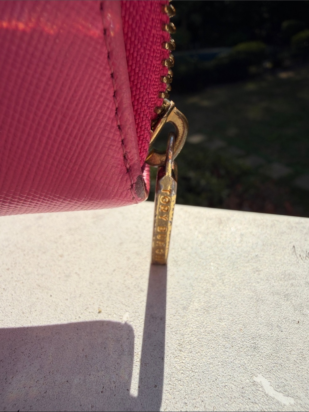Tory Burch Hot Pink Saffiano Leather Wallet with Gold Logo. GUC - Picture 4 of 16